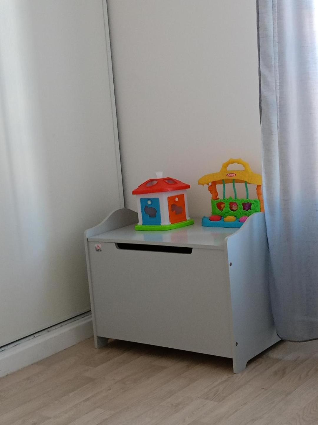 Superbe Appartement ,Proche De Paris, Dans Residence Privee , Ideal Familles, Parking Et Wifi Gratuits! ! ! Vitry-sur-Seine Bagian luar foto