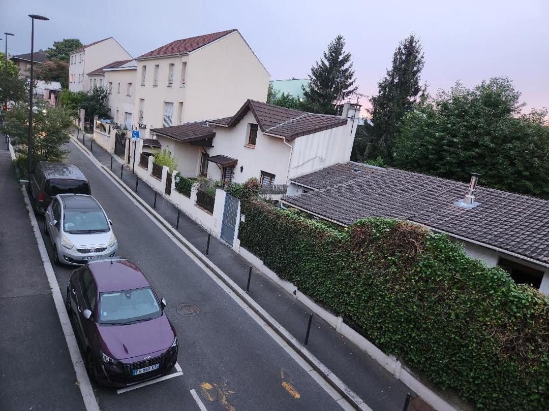 Superbe Appartement ,Proche De Paris, Dans Residence Privee , Ideal Familles, Parking Et Wifi Gratuits! ! ! Vitry-sur-Seine Bagian luar foto